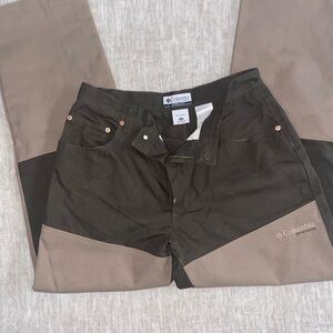 Size 32 Columbia PHG performance jeans